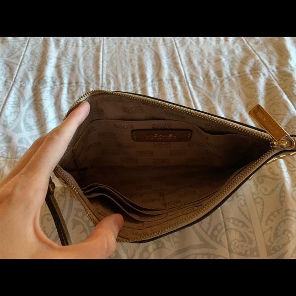 Michael kors clutch gold - Picture 7 of 7